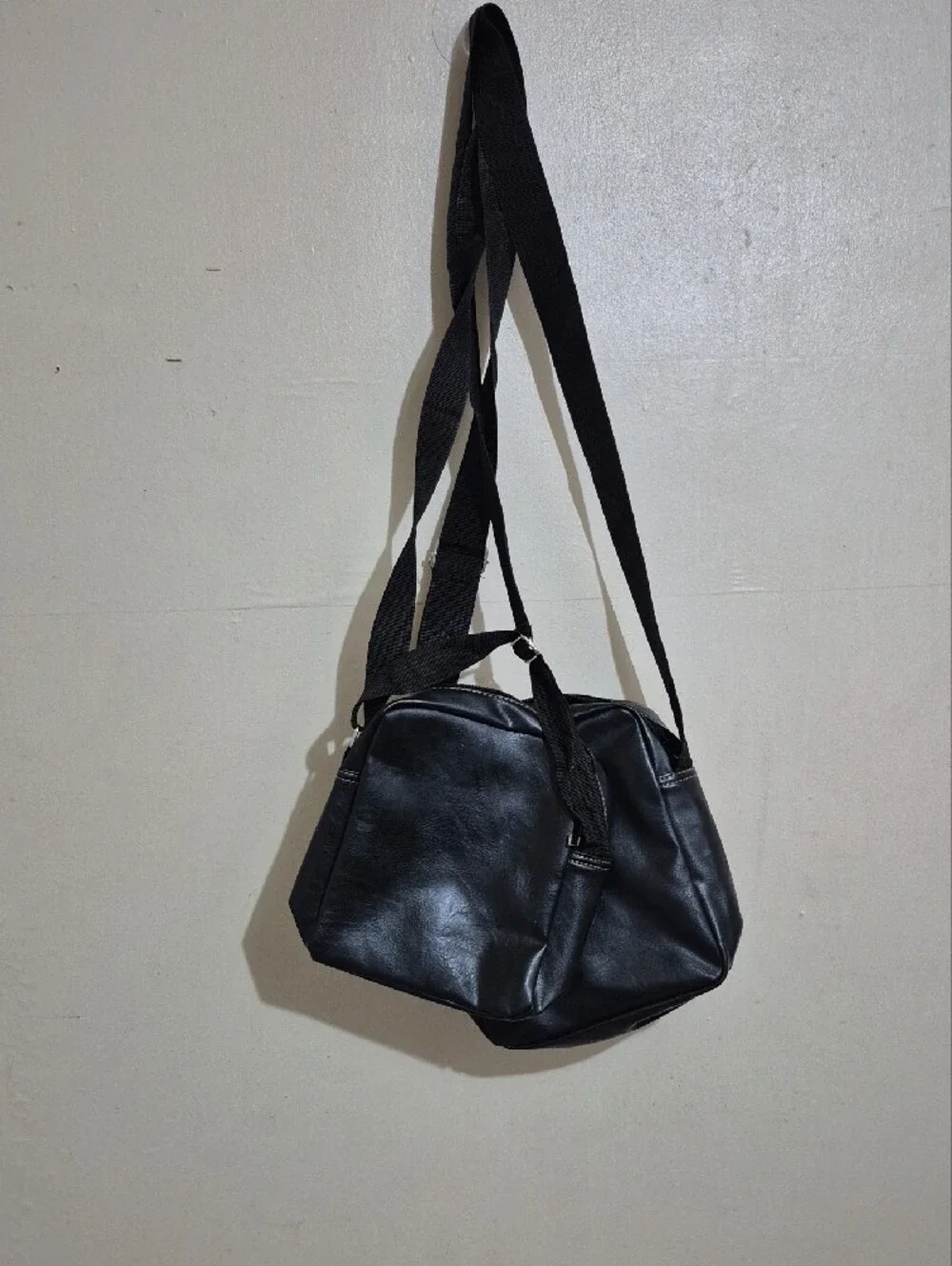 Men's Black Leather-Look Messenger Crossbody Bag